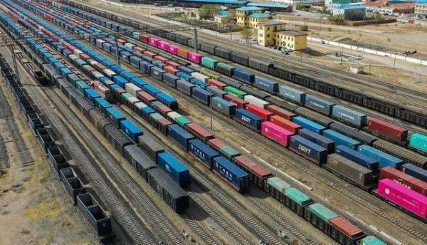 炒股配资最新 中欧班列25日恢复通行！波兰宣布重新开放与白俄罗斯边境口岸